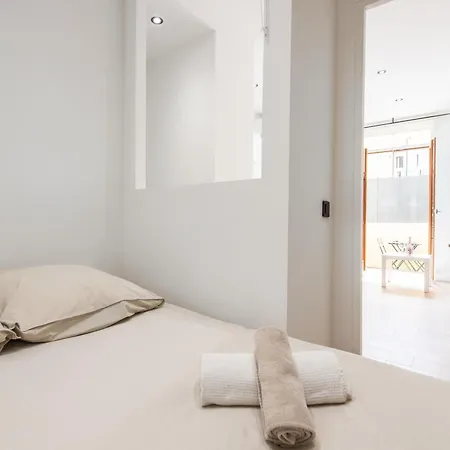 Margot Apartment *